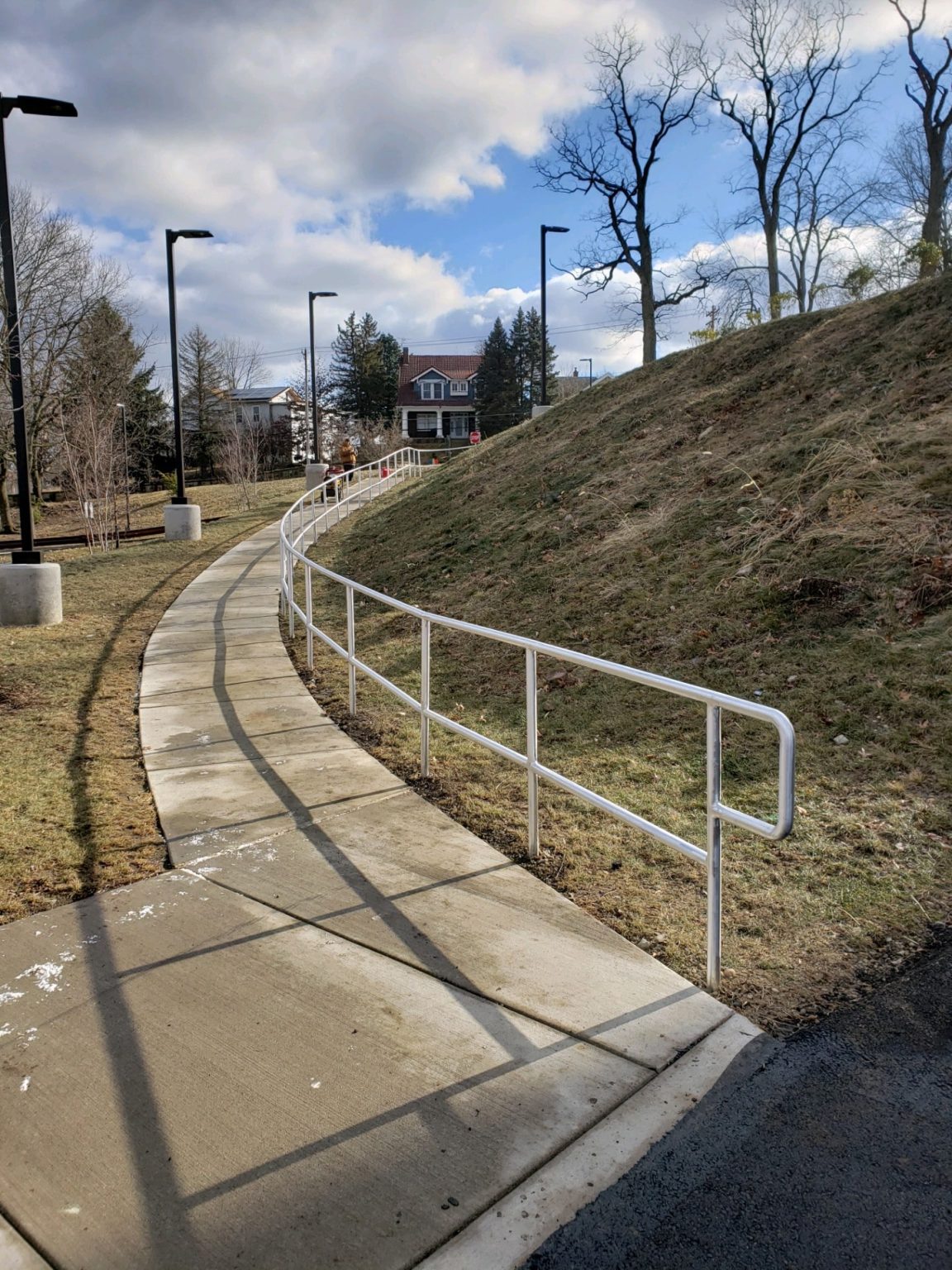 Curved Railing – Lux Iron Works