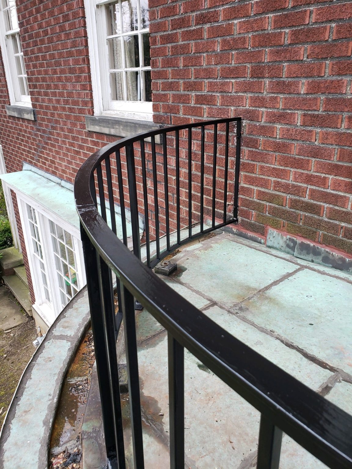 Curved Railing – Lux Iron Works