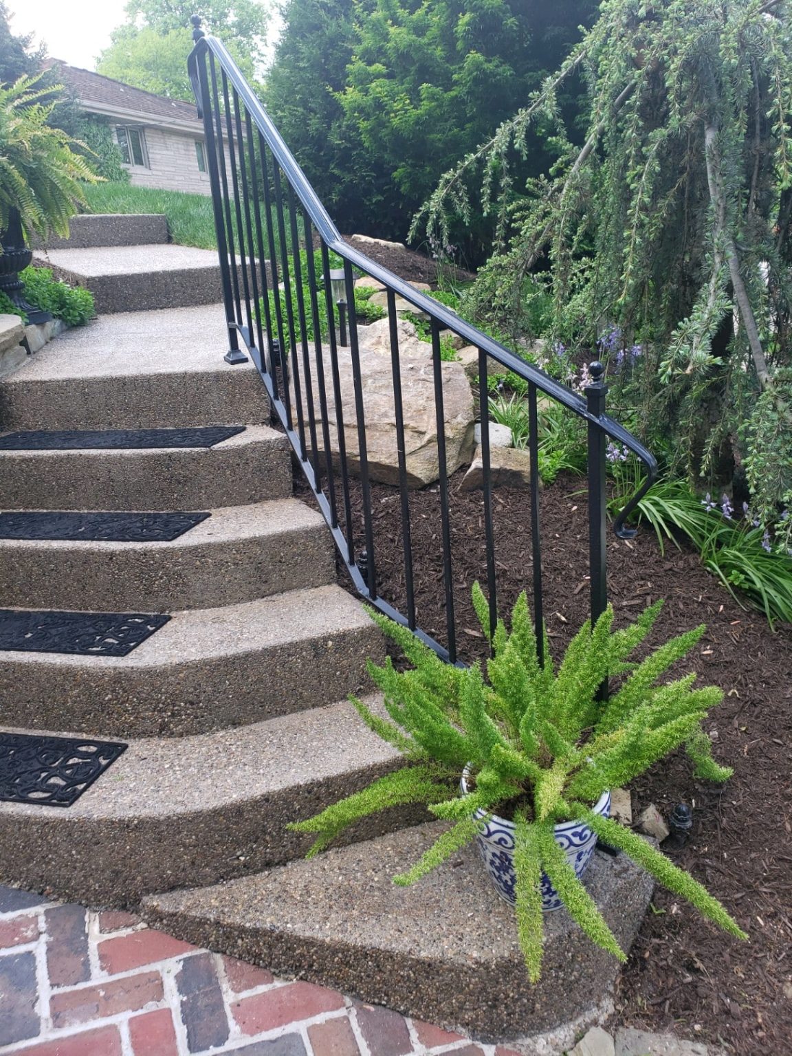 Curved Railing – Lux Iron Works