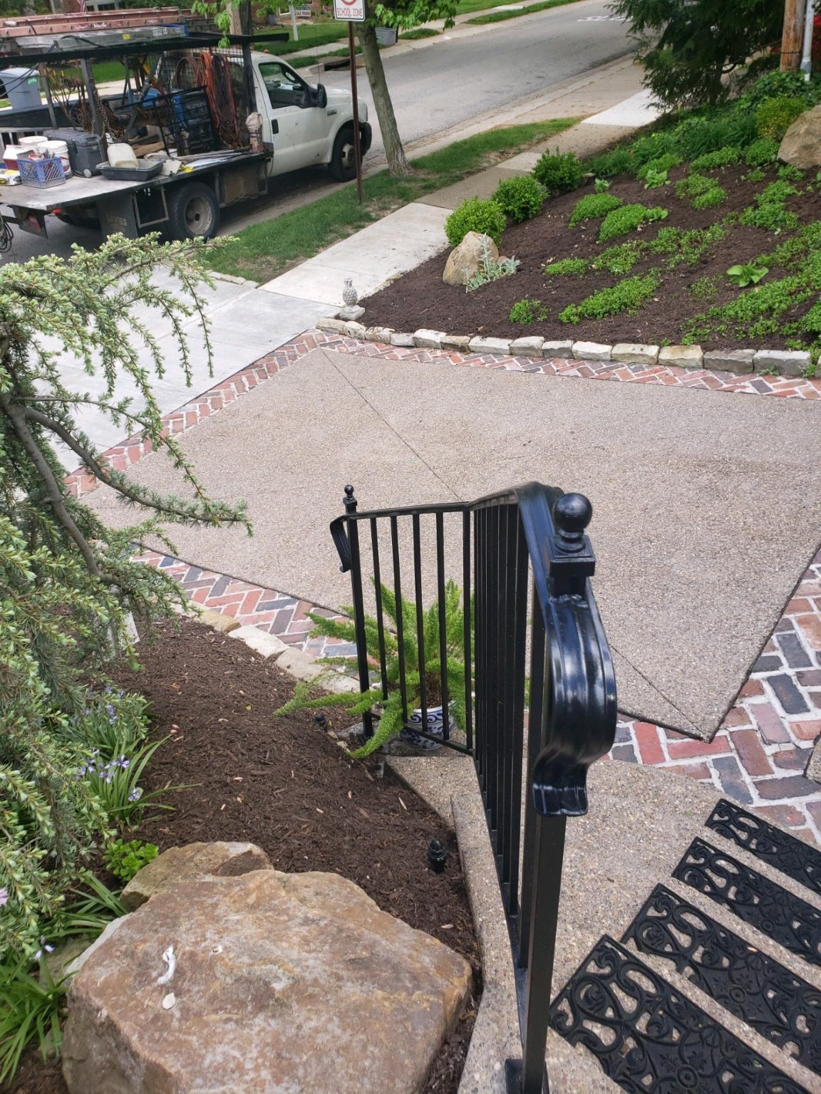 Curved Railing – Lux Iron Works