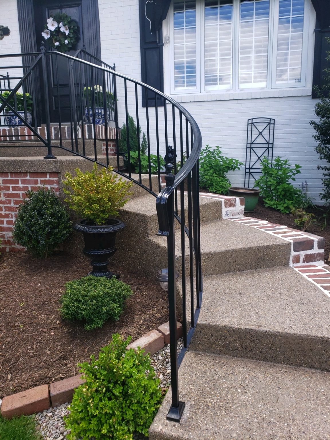 Curved Railing – Lux Iron Works