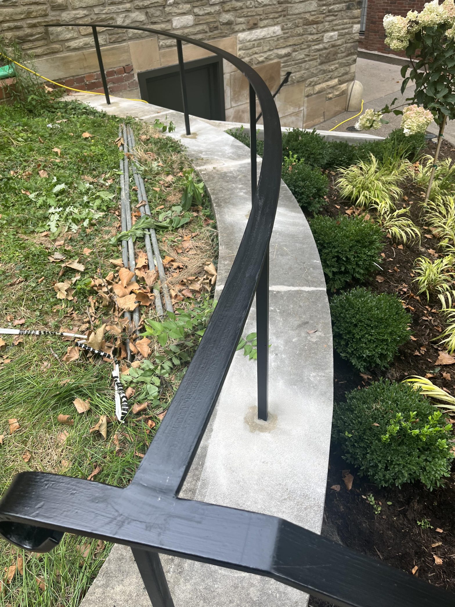 Curved Railing – Lux Iron Works