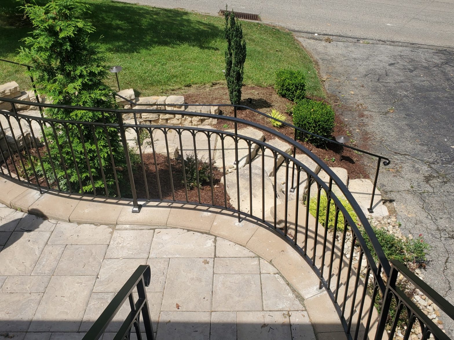 Curved Railing – Lux Iron Works